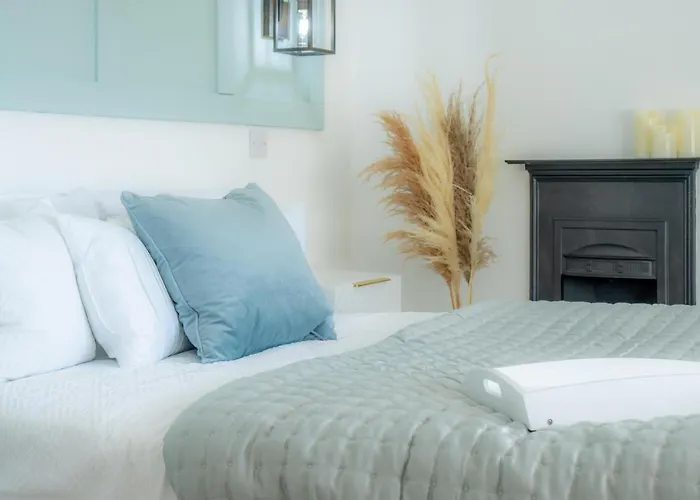 Newell Hill House - 3 Bedroom Holiday Home - Tenby